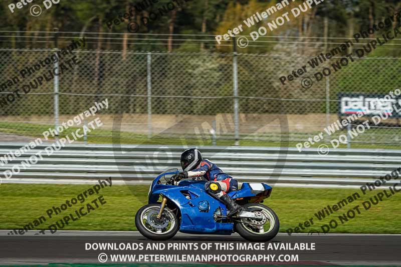 donington no limits trackday;donington park photographs;donington trackday photographs;no limits trackdays;peter wileman photography;trackday digital images;trackday photos